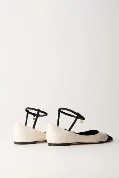 Ballerine in nappa con puntalino Burro/Nero