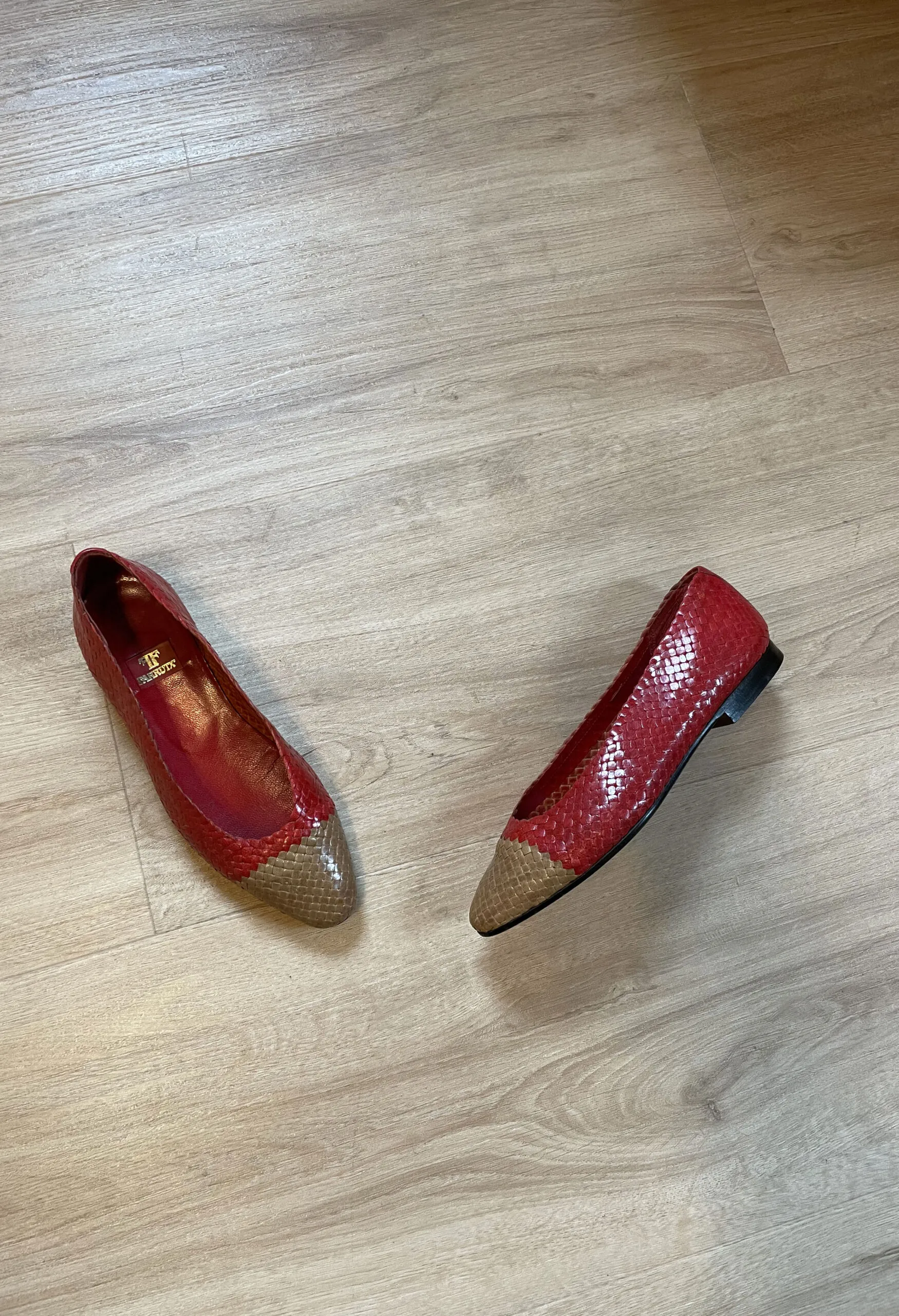 Ballerine vintage in pelle intrecciata rossa e beige