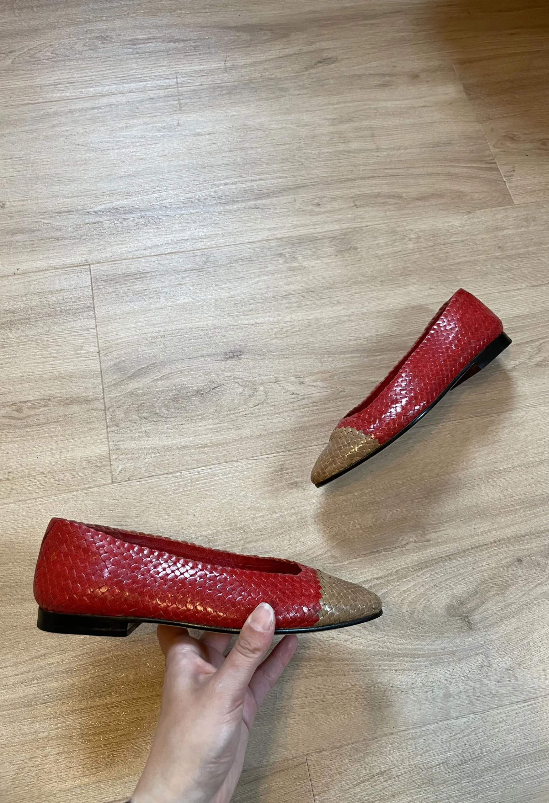 Ballerine vintage in pelle intrecciata rossa e beige