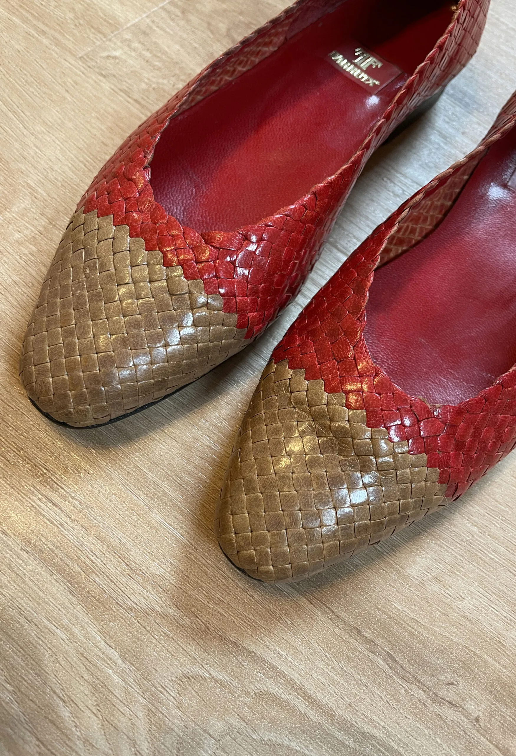 Ballerine vintage in pelle intrecciata rossa e beige