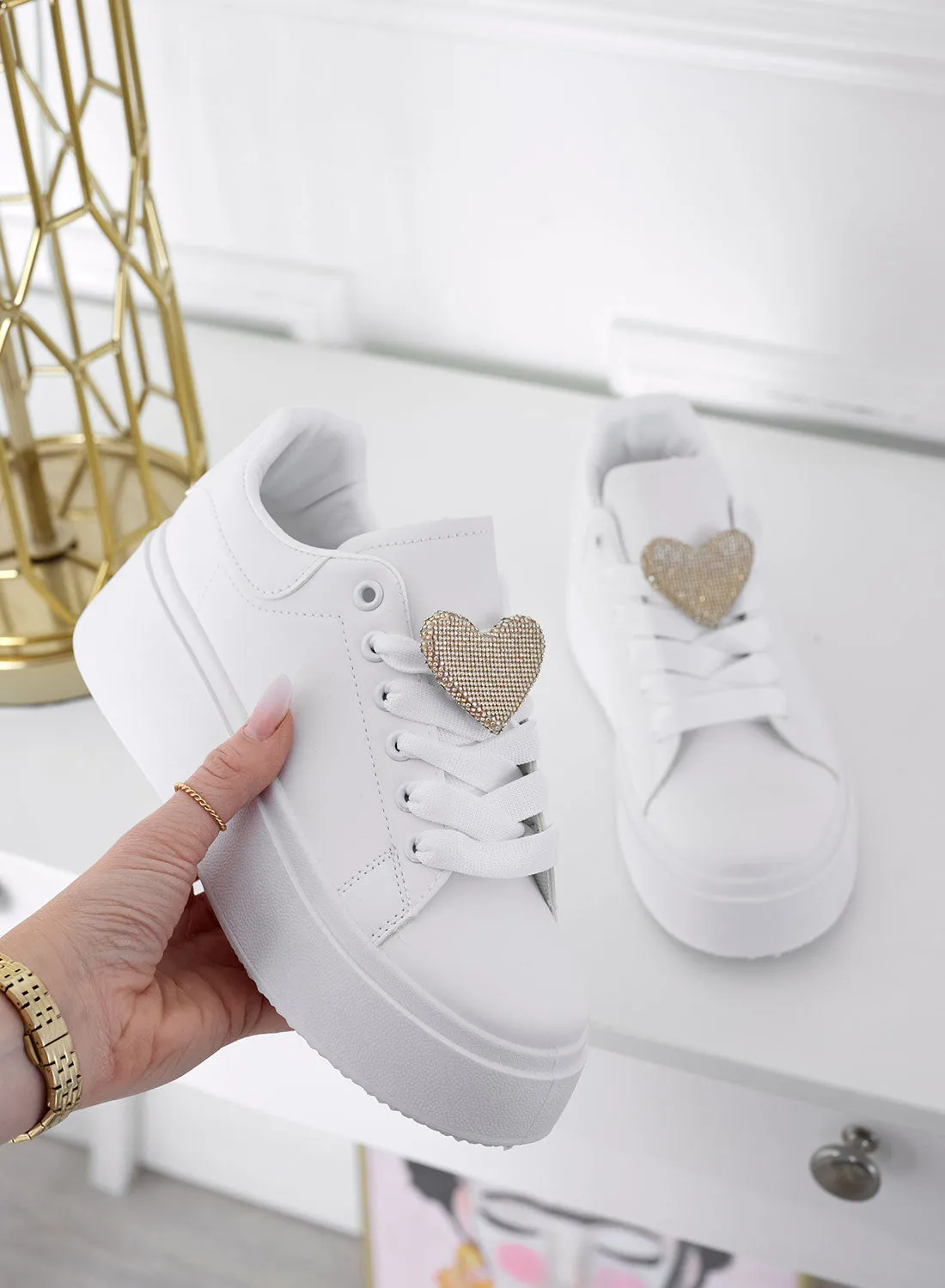 BELINDA - Sneakers bianche con cuore in strass oro