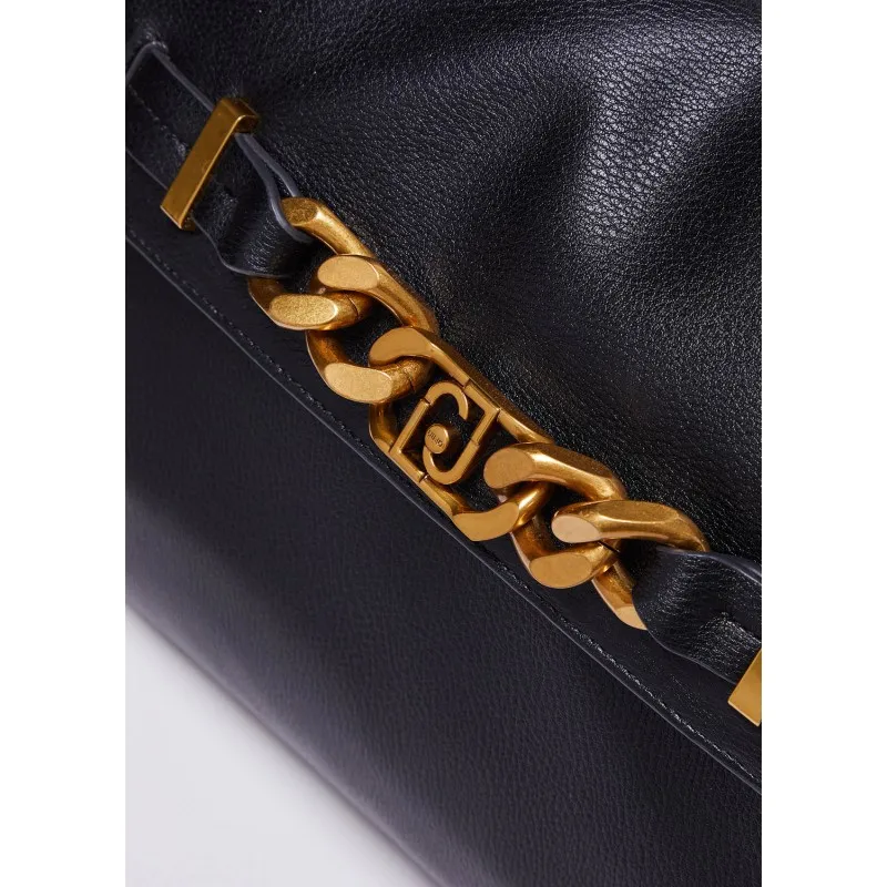 Borsa a mano con catena