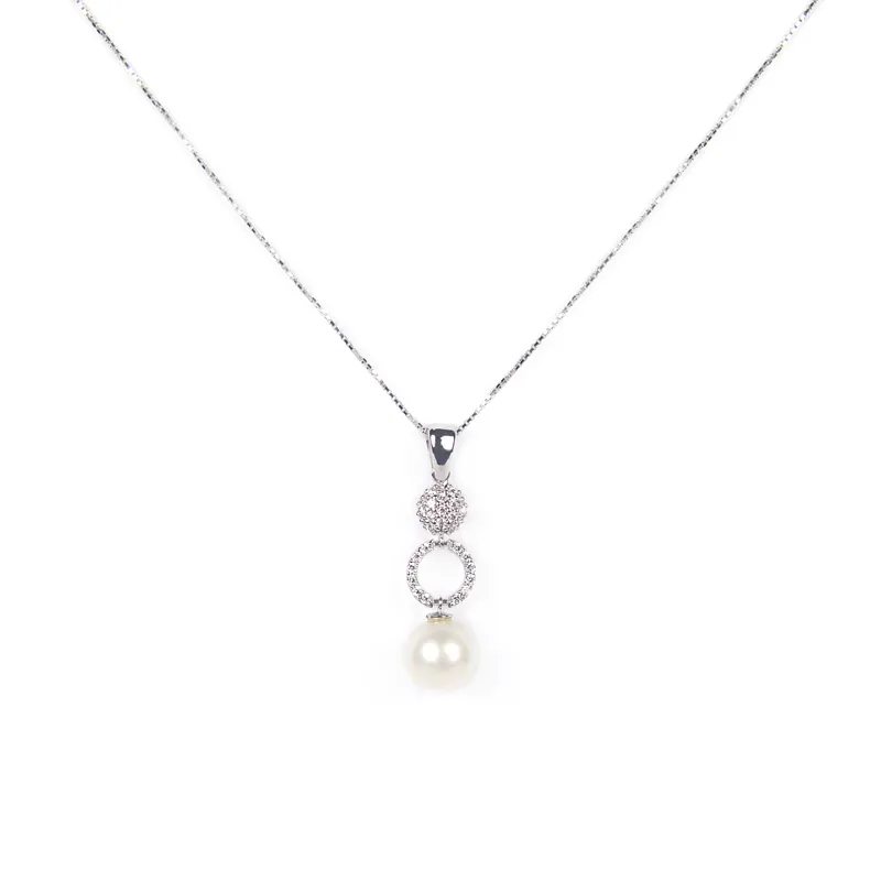 Collana con ciondolo di perla e zirconi in oro bianco