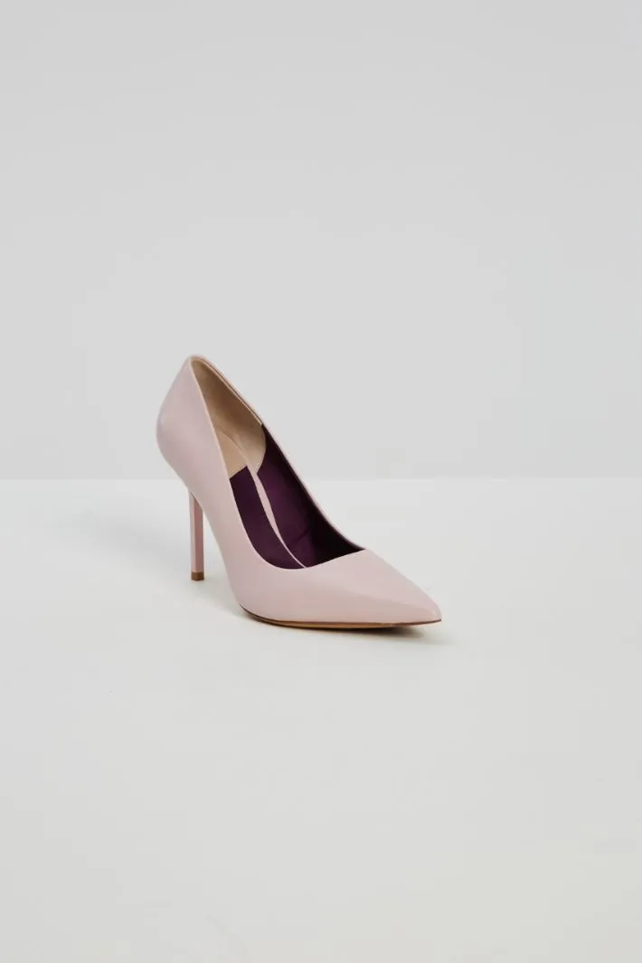 Décolleté in pelle
