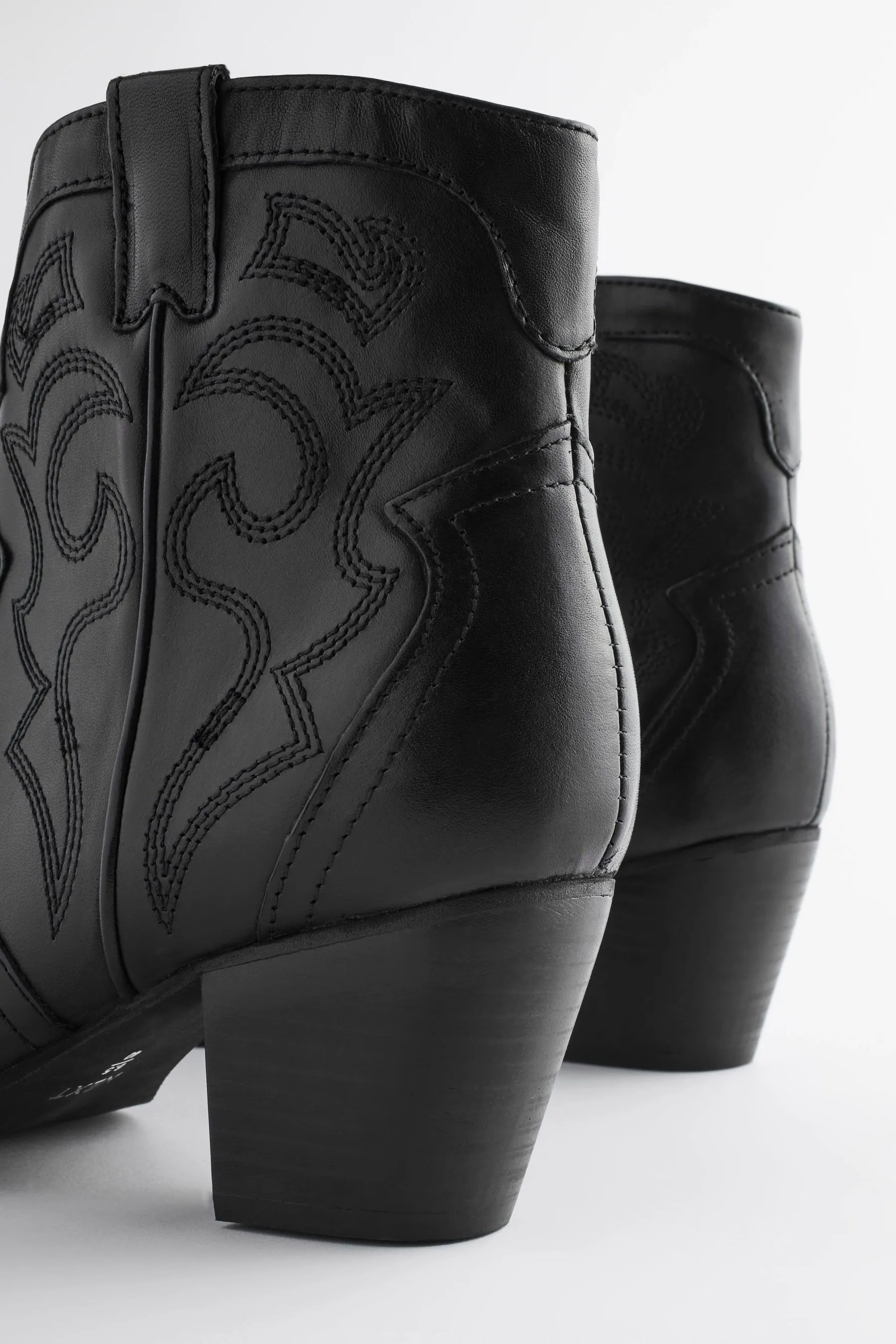 Forever Comfort® - Stivali stile western/cowboy con cuciture alla caviglia