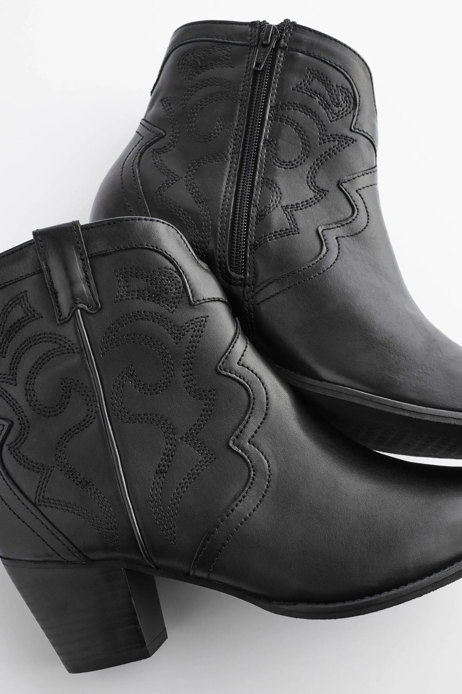 Forever Comfort® - Stivali stile western/cowboy con cuciture alla caviglia
