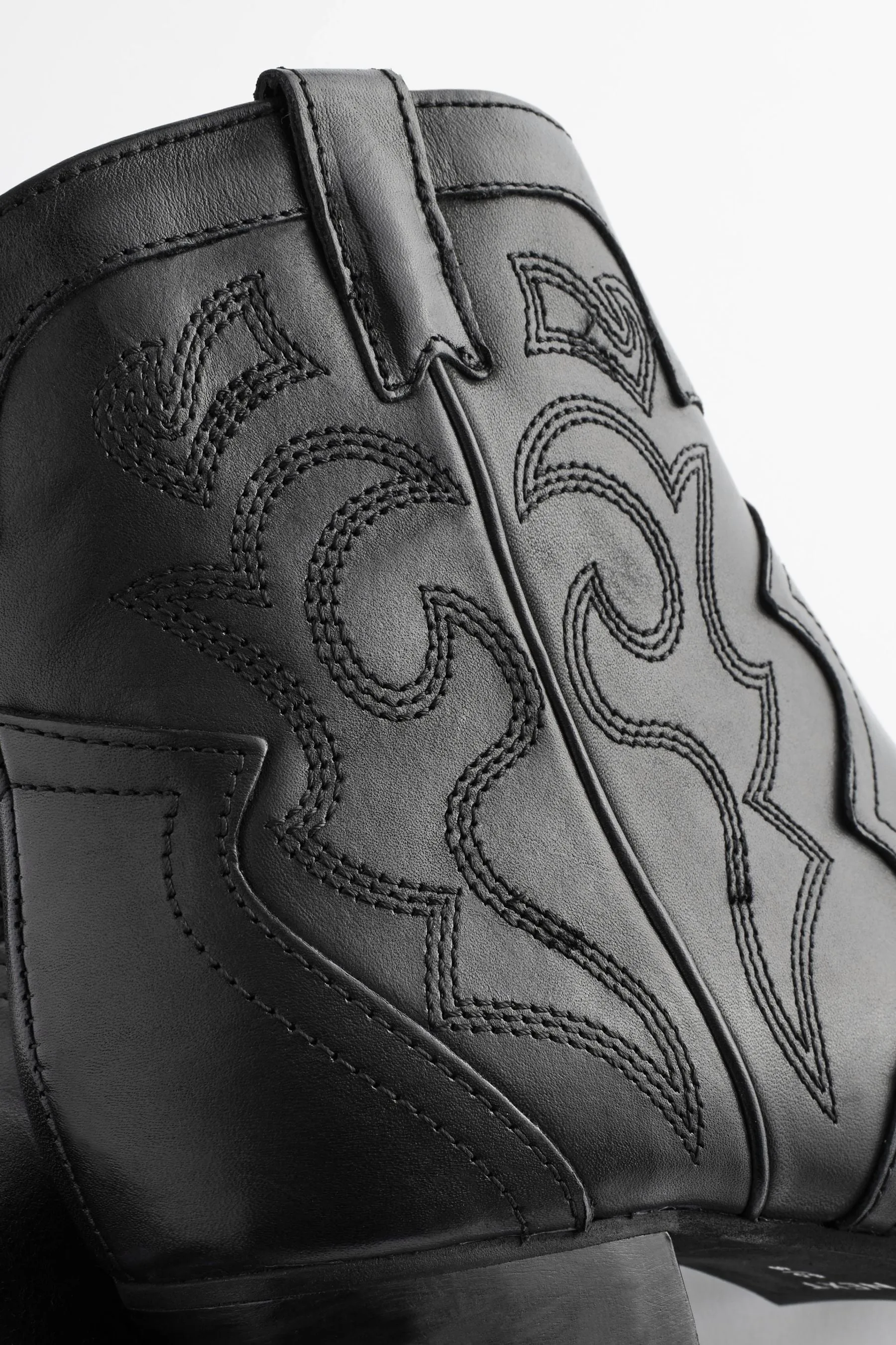 Forever Comfort® - Stivali stile western/cowboy con cuciture alla caviglia