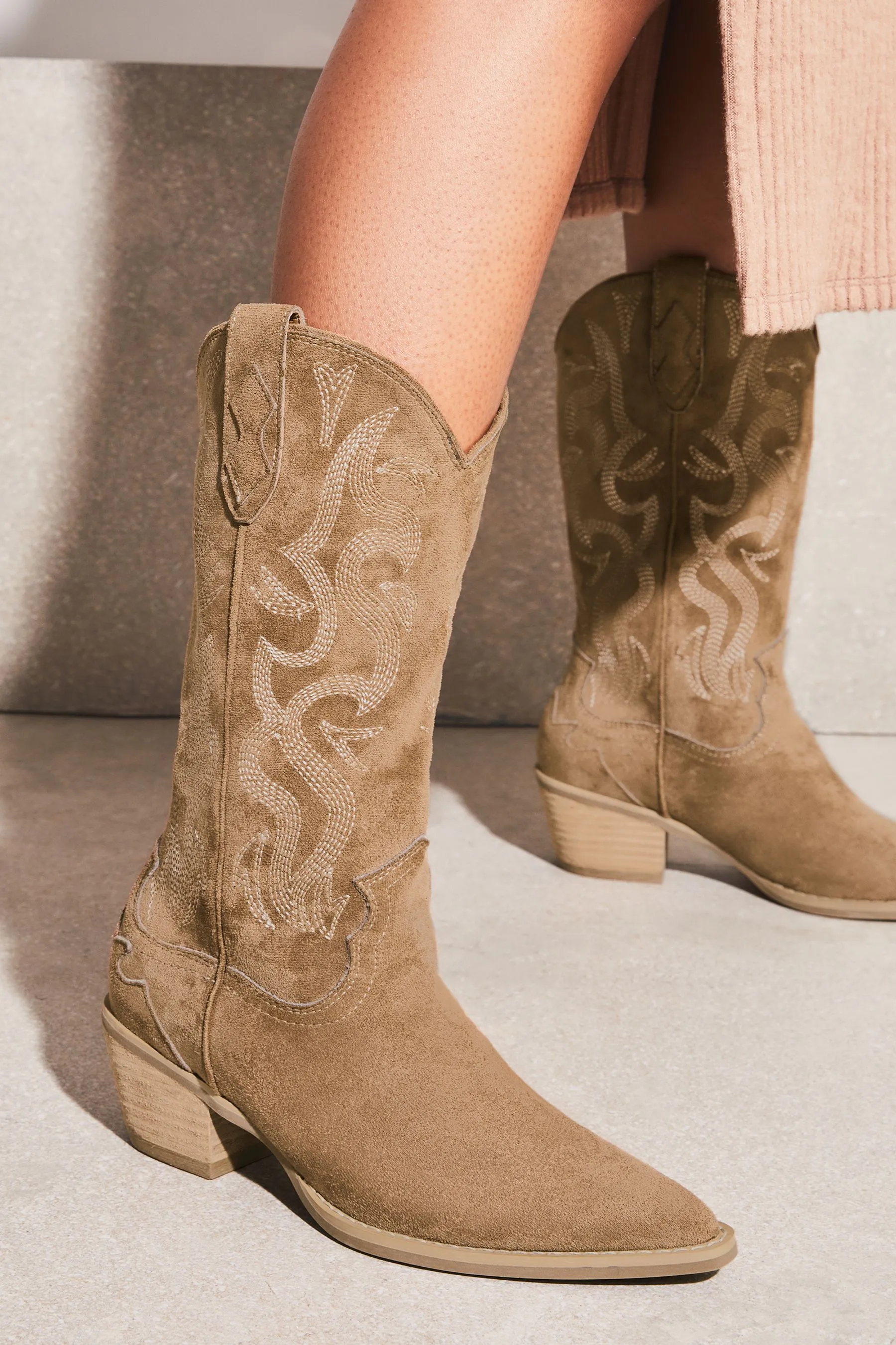 Lipsy - Stivali pull-on a punta con tacco stile western