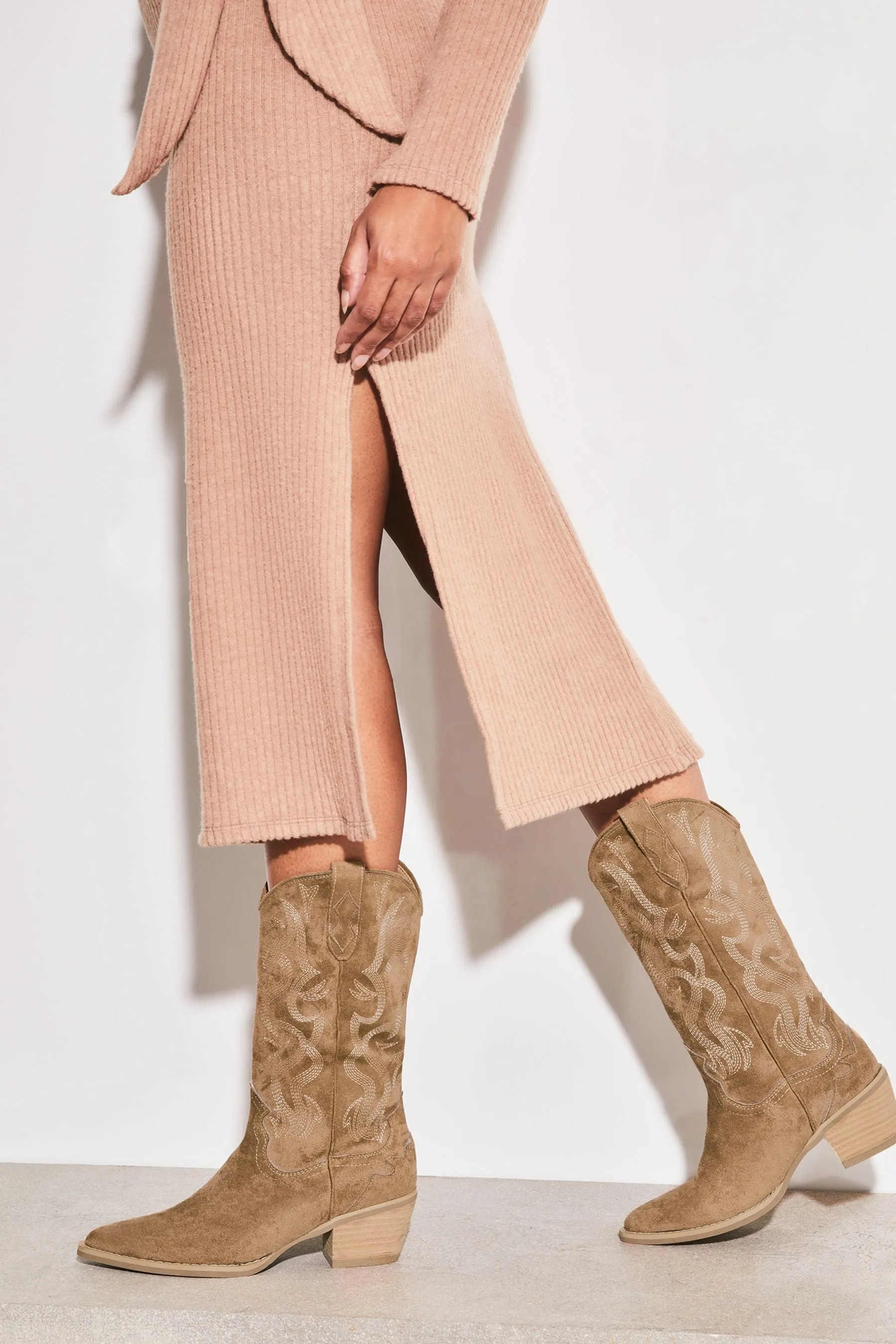 Lipsy - Stivali pull-on a punta con tacco stile western