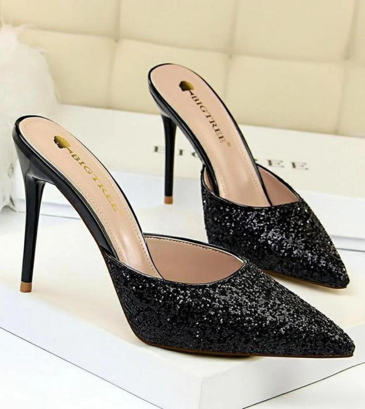 Nuovi sandali classici da donna in tessuto con paillettes moda scarpe con tacco alto scarpe a punta sandali da festa poco profon