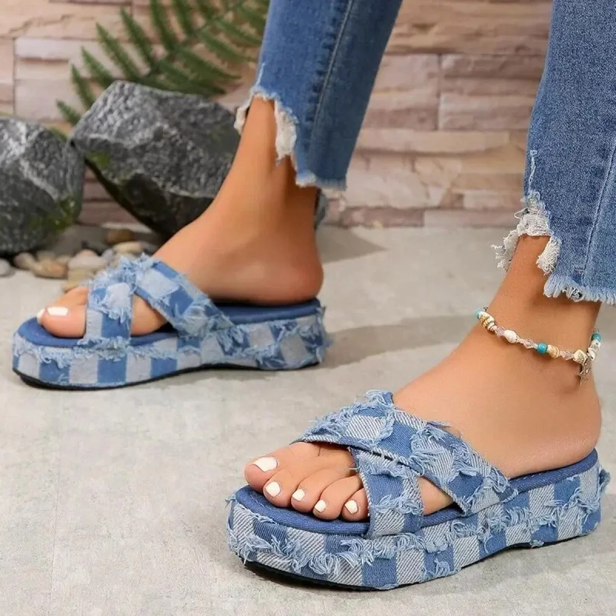 Pantofole da cowboy da donna Scarpe eleganti con plateau Sandali open toe Infradito estivi Nuovo designer Slingback Fad Slides F