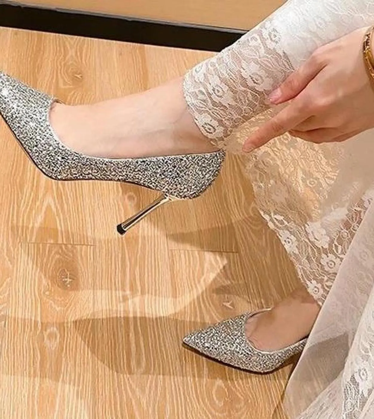 Scarpe con tacco alto da donna Stiletto a punta Paillettes argento Bocca bassa Scarpe singole Scarpe eleganti da lavoro da donna
