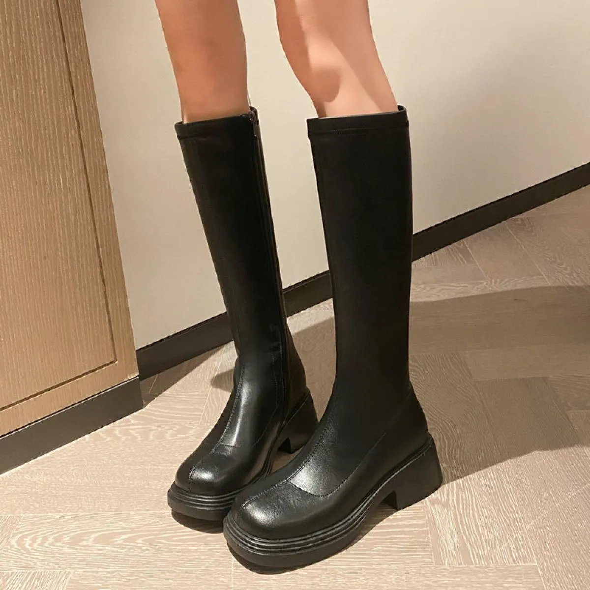 Stivali alti al ginocchio da donna con plateau e tacco quadrato in vera pelle Primavera Autunno Casaul Scarpe da moto Donna Tagl
