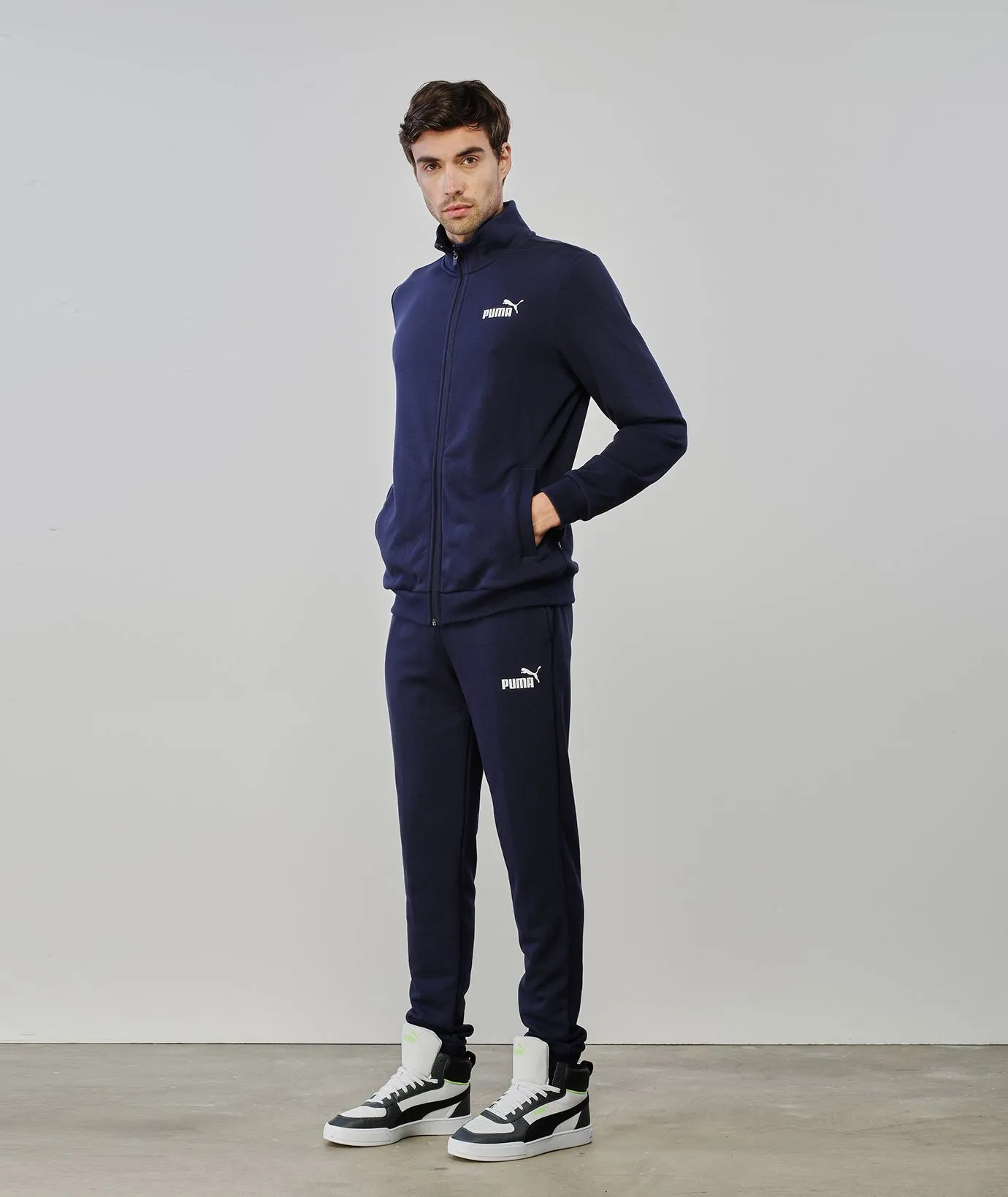 Tuta sportiva blu con logo